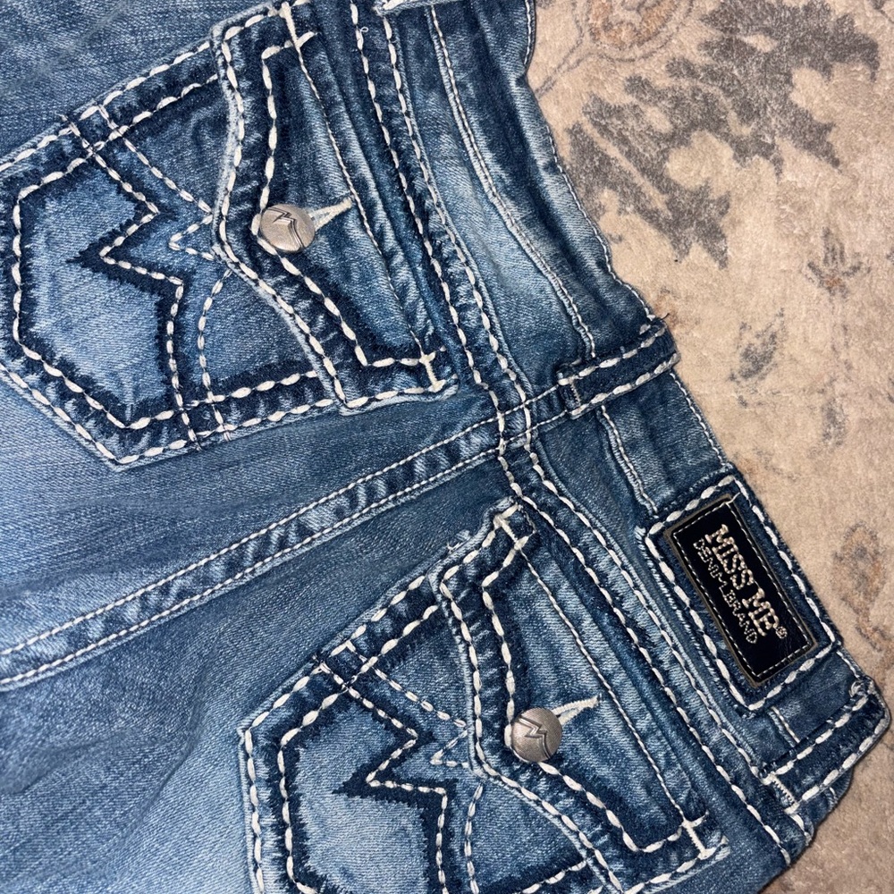 Miss Me Women's Medium Blue Embroidered Pocket Boot Cut Jeans
